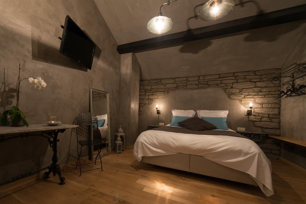 Les Chambres Du Vivier, Chambres D'Hotes Et Gite - A 100M - Durbuy Room photo